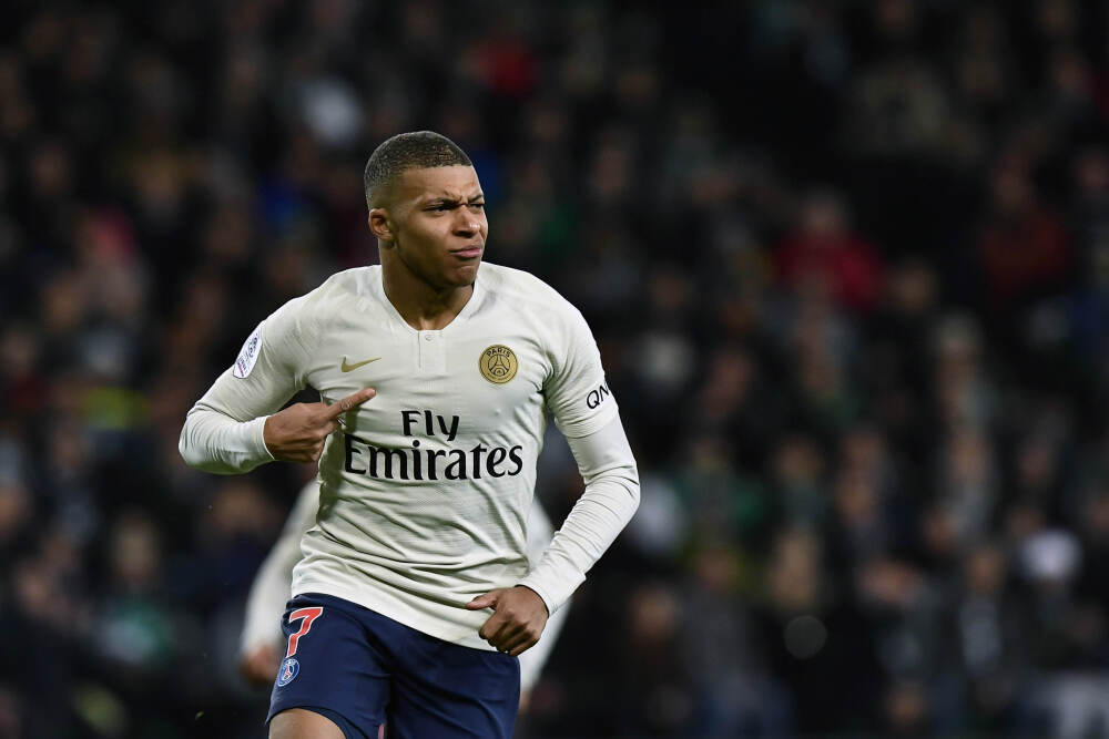 “自由鸟”教练机首销欧洲